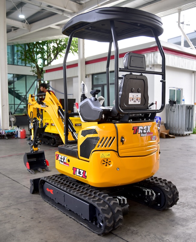 TREX_excavator-T1.3L-back2