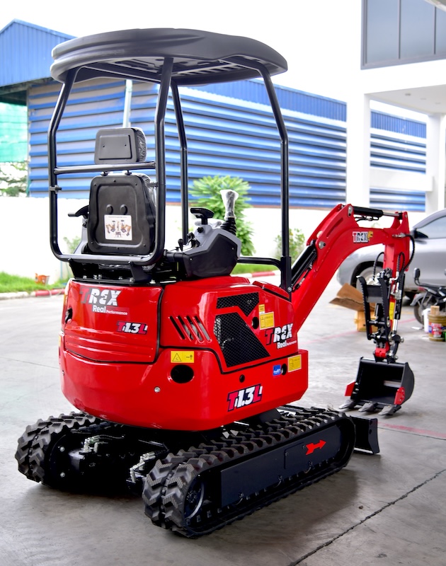 TREX_excavator-T1.3L-backred-1